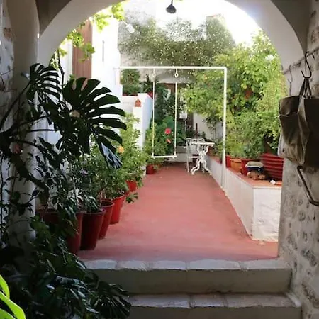 Christina'S Stone House Apartment Hydra  Exterior photo